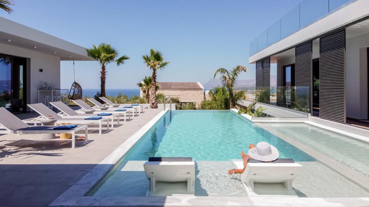 Villa Lydia I Superb Views, Two Pools, Next To The City Kíssamos Dış mekan fotoğraf